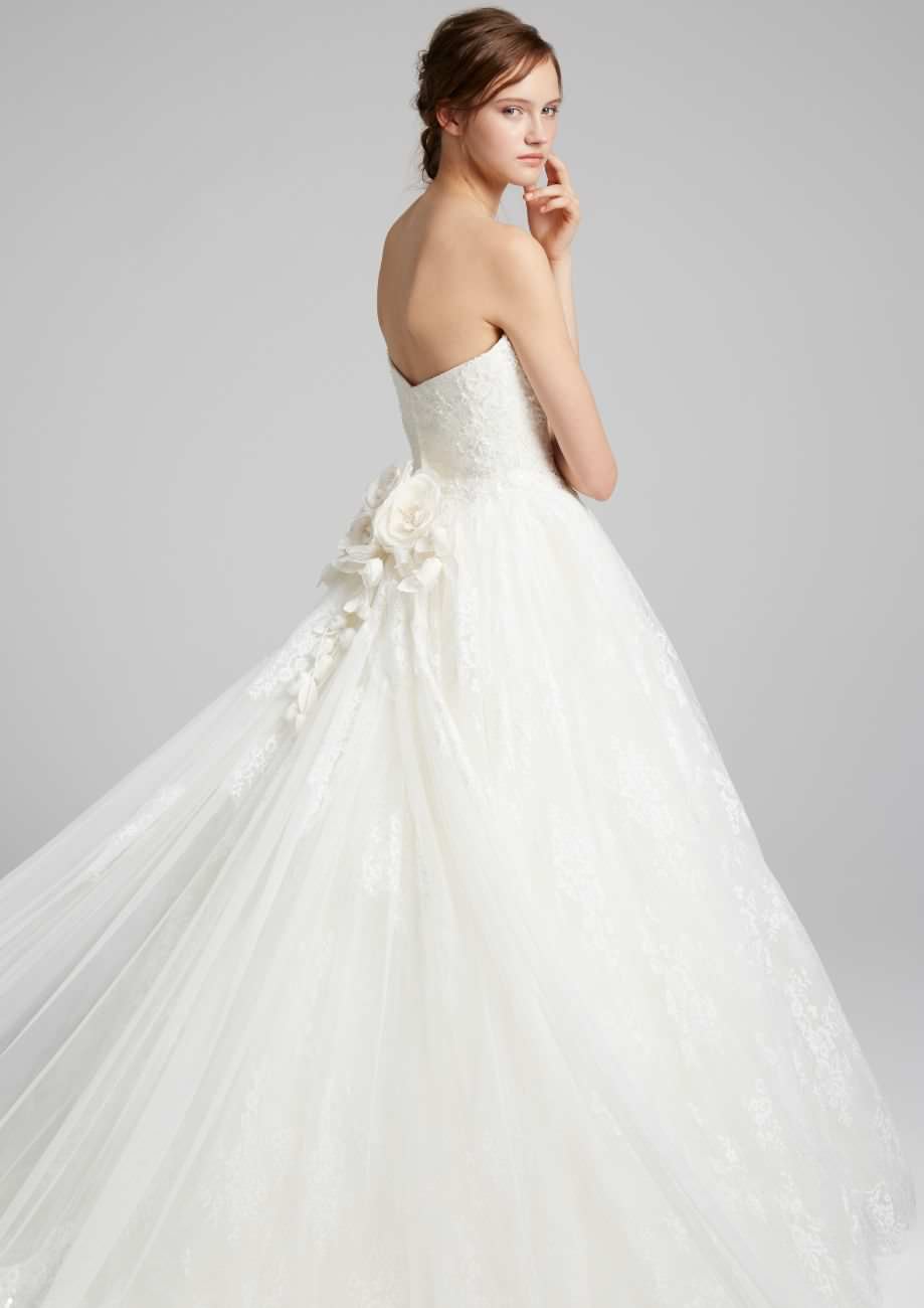 Aライン かわいい VERITA 20689 【ウェディングドレス レンタル】