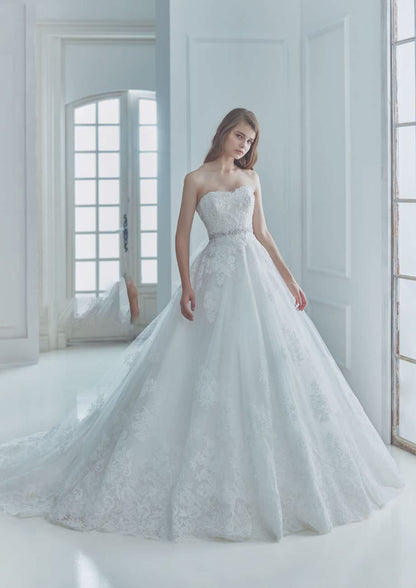 Aライン 海外風 VERITA 20690 【ウェディングドレス レンタル】