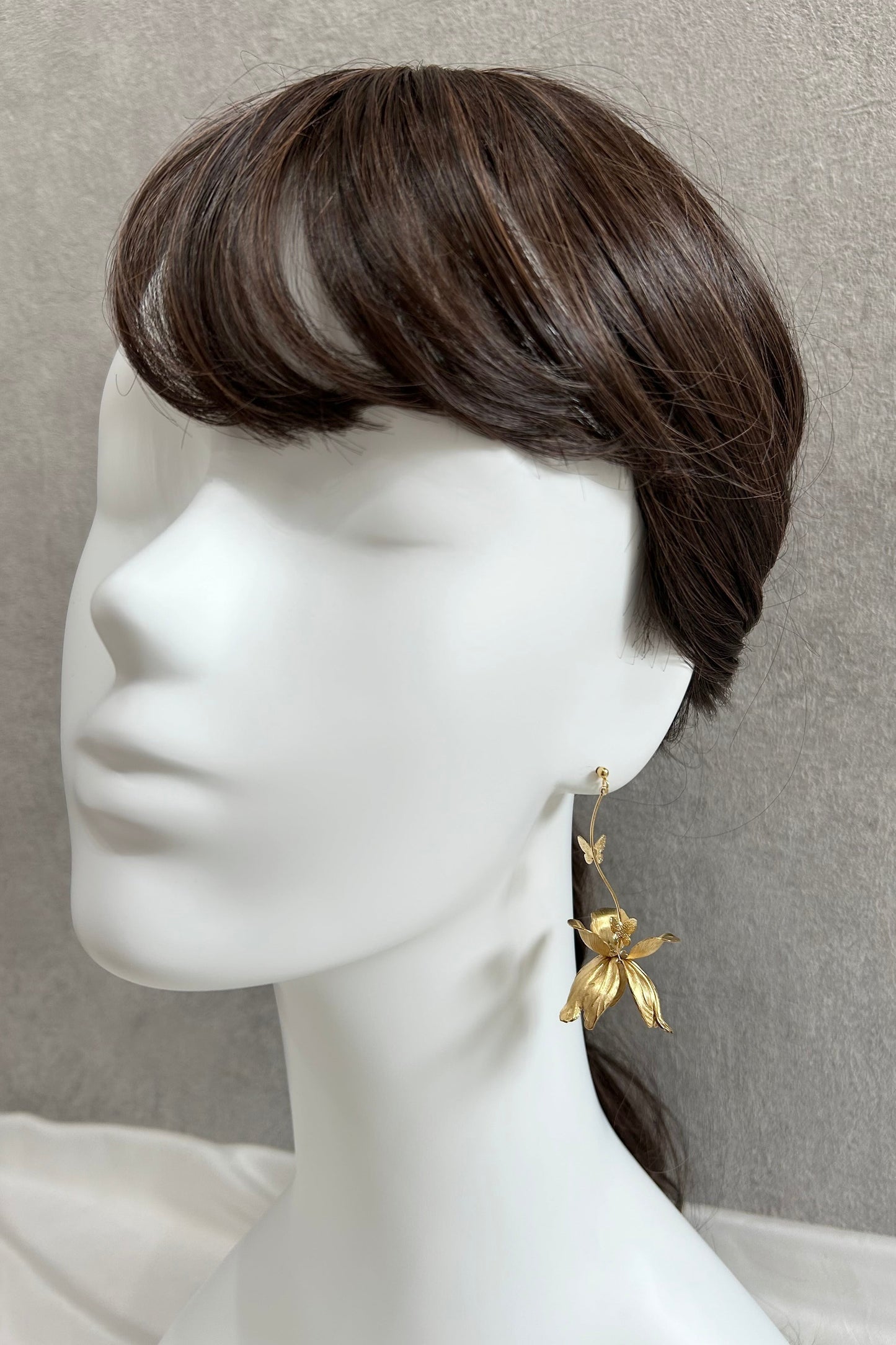 【ピアス・イヤリング】真鍮フラワー×バタフライピアス/イヤリング -ブライダルピアス/イヤリング-≪VIP-05/VIE-05≫【結婚式 ピアス イヤリング】