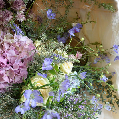 【生花・ドライフラワー】ナチュラル クラッチブーケ 【結婚式 フラワー ブーケ ブートニア】