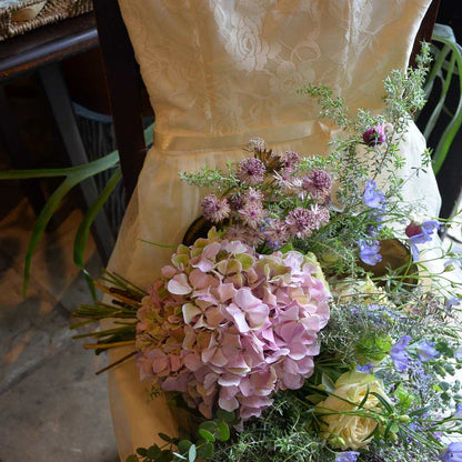 【生花・ドライフラワー】ナチュラル クラッチブーケ 【結婚式 フラワー ブーケ ブートニア】