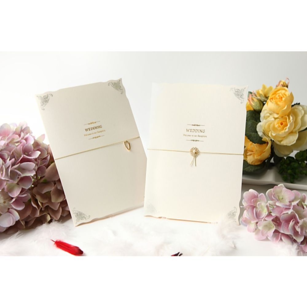 席次表A4サイズ ウェディングチャーム ホワイト フラワーチャーム【結婚式 ペーパー 席次表】