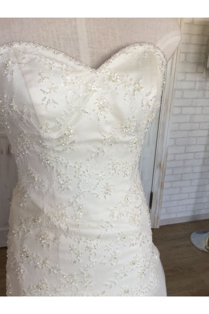 【SALE】白ドレス スレンダーライン 【販売衣装】