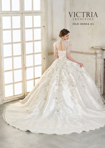 ウェディングドレス【ウェディングドレス レンタル】