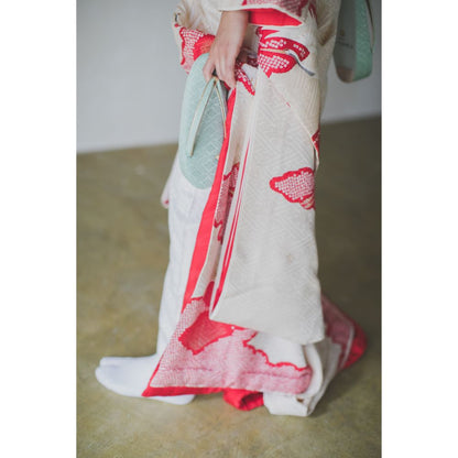 白地疋田古典鶴 【結婚式 和装 引き振袖 レンタル】