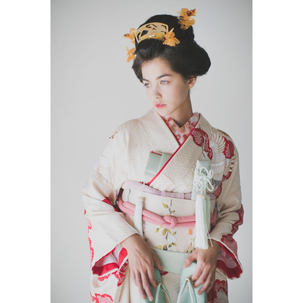 白地疋田古典鶴 【結婚式 和装 引き振袖 レンタル】