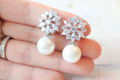 【イヤリング】ジルコニアイヤリング ~ブライダルイヤリング~ ≪ZE-22≫ 【結婚式 ピアス イヤリング】