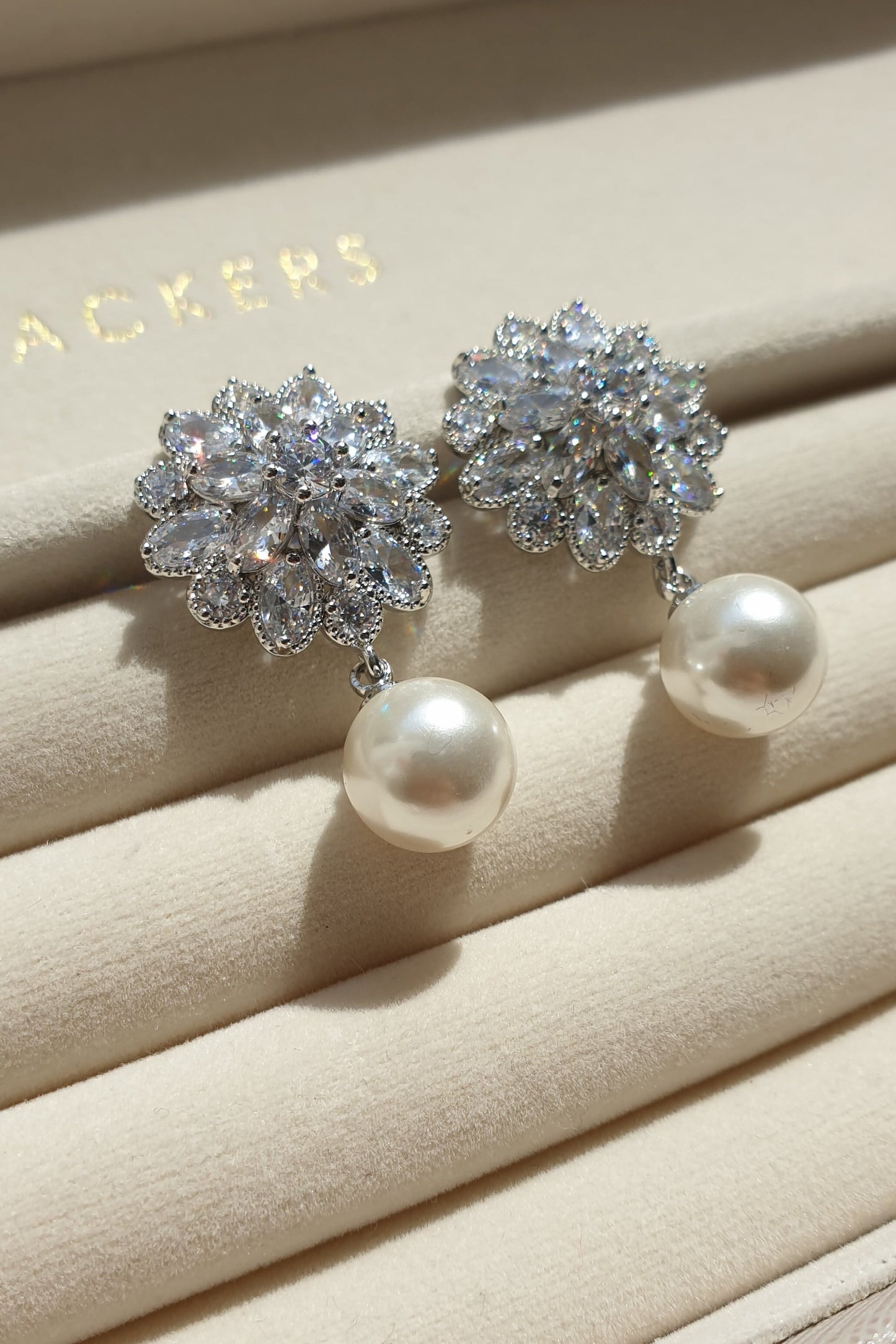 【ピアス・イヤリング】ジルコニアピアス/イヤリング~ブライダルピアス/イヤリング~ ≪ZP-23/ZE-23≫ 【結婚式 ピアス イヤリング】