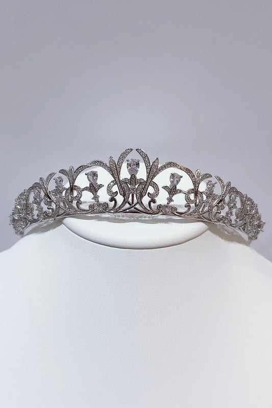 【ヘッドドレス】ジルコニアティアラ ~ブライダルティアラ~ ≪ZT-17≫【結婚式 ヘアアクセサリー】