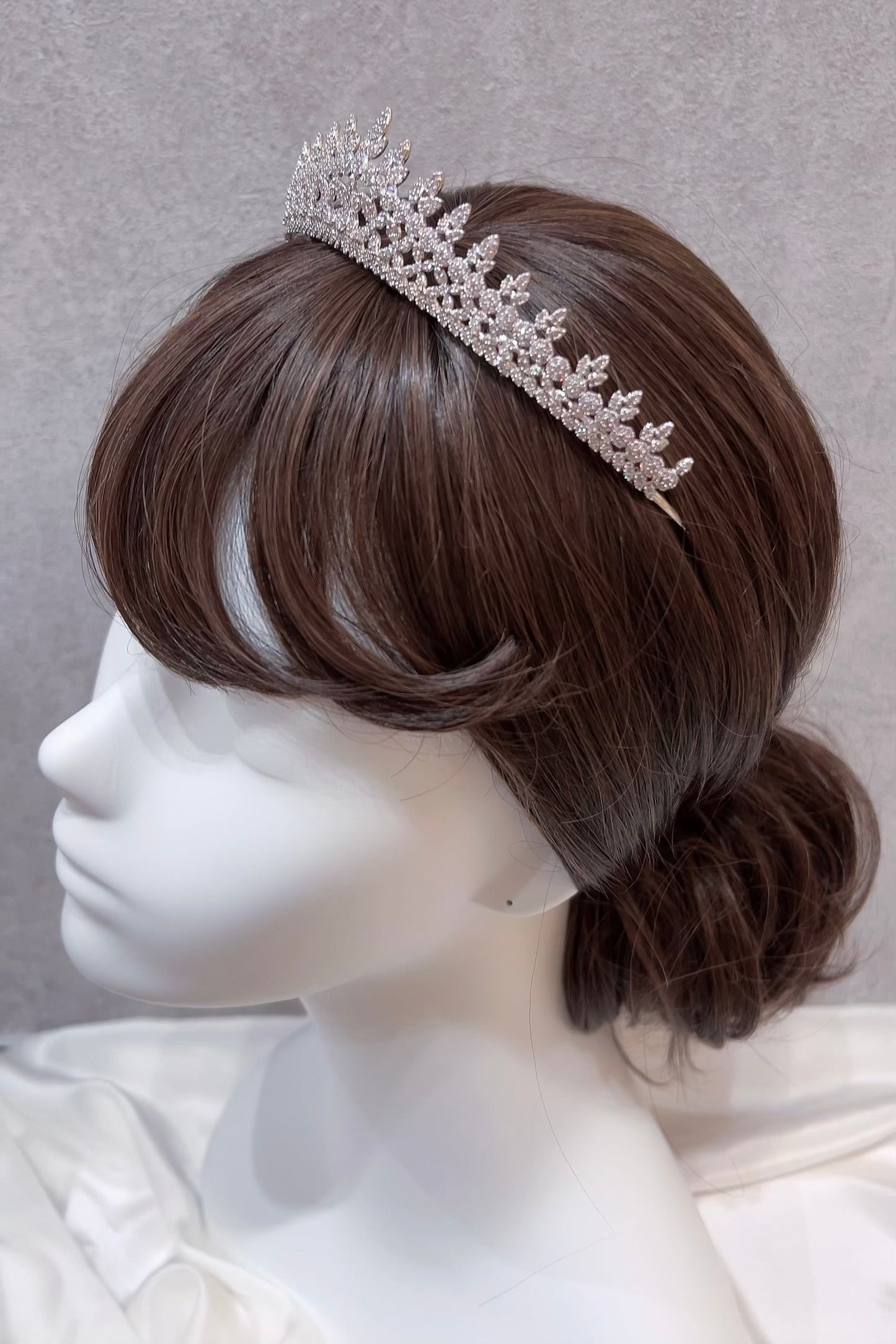 【ヘッドドレス】ジルコニアティアラ ~ブライダルティアラ~ ≪ZT-21≫【結婚式 ヘアアクセアリー】