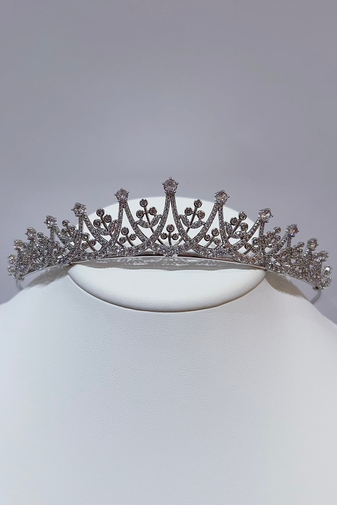 【ヘッドドレス】ジルコニアティアラ ~ブライダルティアラ~ ≪ZT-22≫【結婚式 ヘアアクセサリー】