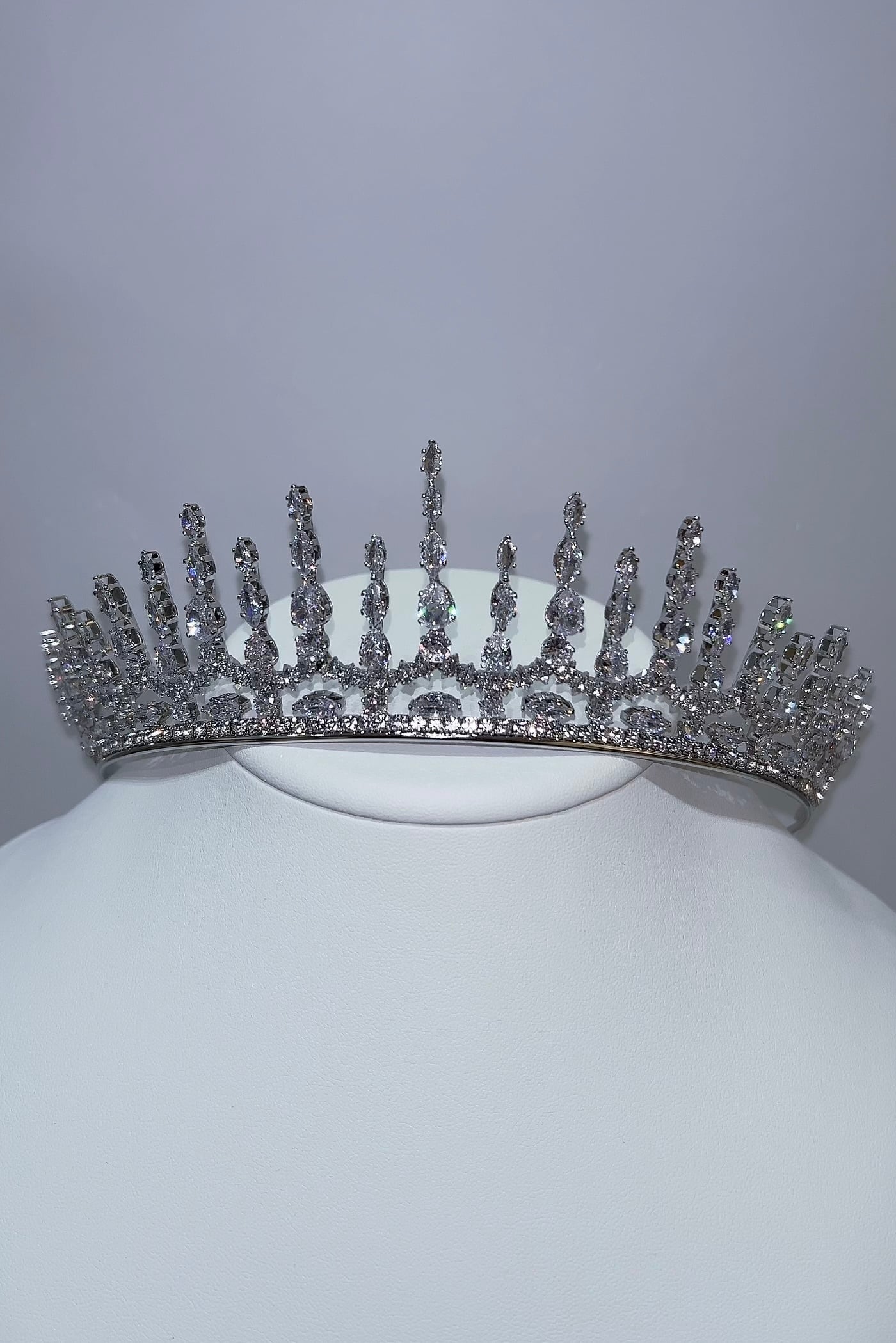 【ヘッドドレス】ジルコニアティアラ ~ブライダルティアラ~ ≪ZT-23≫【結婚式 ヘアアクセサリー】