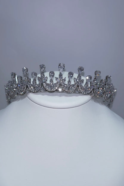 【ヘッドドレス】ジルコニアティアラ ~ブライダルティアラ~ ≪ZT-27≫【結婚式 ヘアアクセサリー】