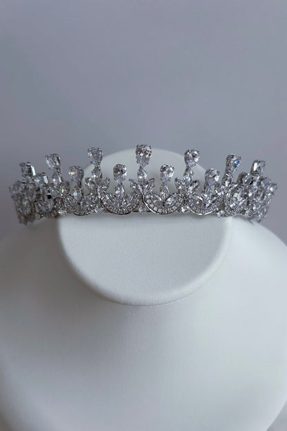 【ヘッドドレス】ジルコニアティアラ ~ブライダルティアラ~ ≪ZT-27≫【結婚式 ヘアアクセサリー】