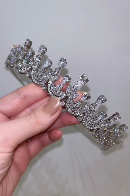 【ヘッドドレス】ジルコニアティアラ ~ブライダルティアラ~ ≪ZT-27≫【結婚式 ヘアアクセサリー】