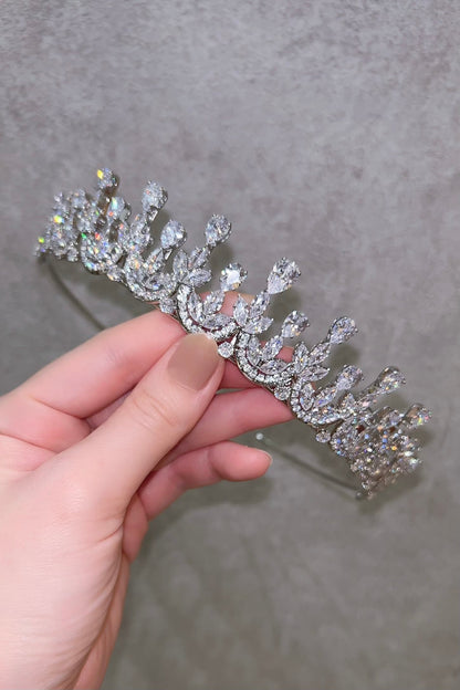 【ヘッドドレス】ジルコニアティアラ ~ブライダルティアラ~ ≪ZT-27≫【結婚式 ヘアアクセサリー】