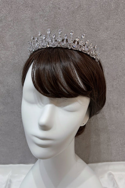 【ヘッドドレス】ジルコニアティアラ ~ブライダルティアラ~ ≪ZT-27≫【結婚式 ヘアアクセサリー】