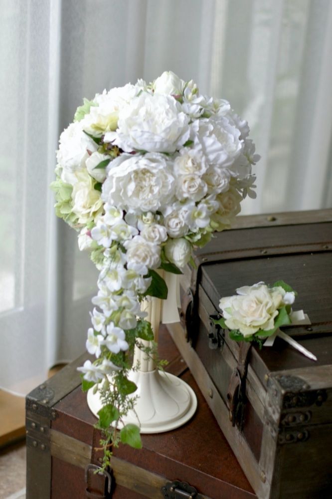 【造花】 オーダーメイド [キャスケードブーケセット] 【結婚式 フラワー 造花 ブーケ ブートニア オーダーメイド】