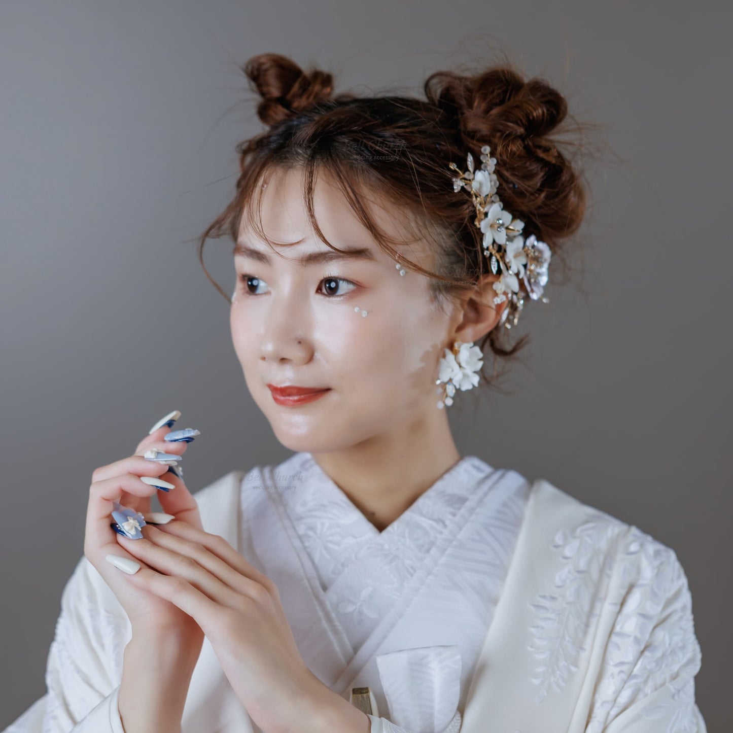 ウェディングピアス イヤリング｜ビーズ ビジュー｜お花 フラワーモチーフ｜ゴールド×ホワイト(BC-E103)【結婚式　アクセサリー　ピアス　イヤリング】