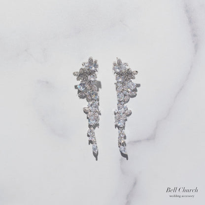ウエディングピアス イヤリング｜ジルコニア｜フラワー お花モチーフ｜シルバー(BC-E112)【結婚式　アクセサリー　ピアス　イヤリング】