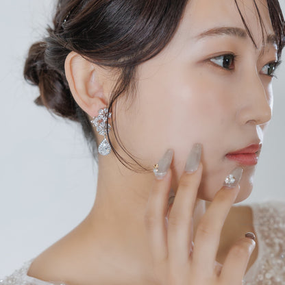 ブライダルピアス イヤリング｜ジルコニア｜フラワー お花モチーフ｜シルバー(BC-E116)【結婚式　アクセサリー　ピアス　イヤリング】