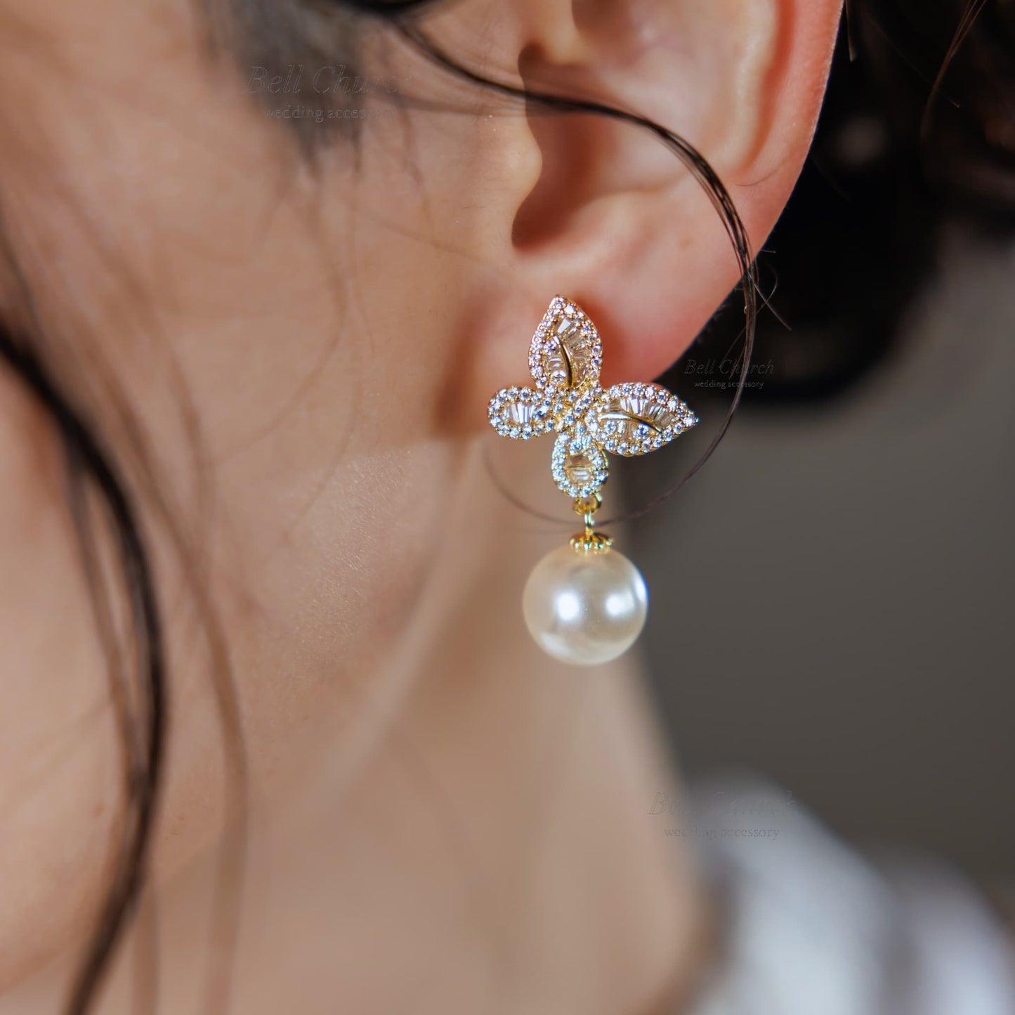 ブライダルピアス イヤリング｜ジルコニア パール｜バタフライ 蝶々モチーフ｜ゴールド(BC-E125)【結婚式　アクセサリー　ピアス　イヤリング】