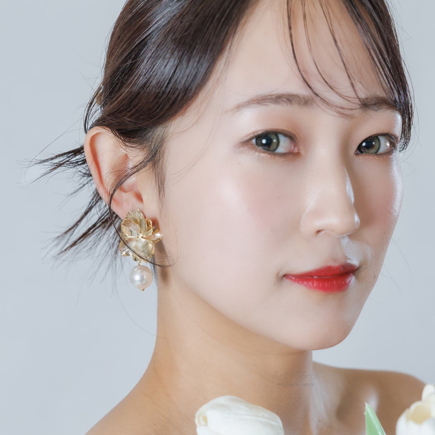 ウエディング ピアス イヤリング｜ニッケルフリー メタル パール｜フラワー お花モチーフ ボリューム｜ゴールド(BC-E130)【結婚式　アクセサリー　ピアス　イヤリング】