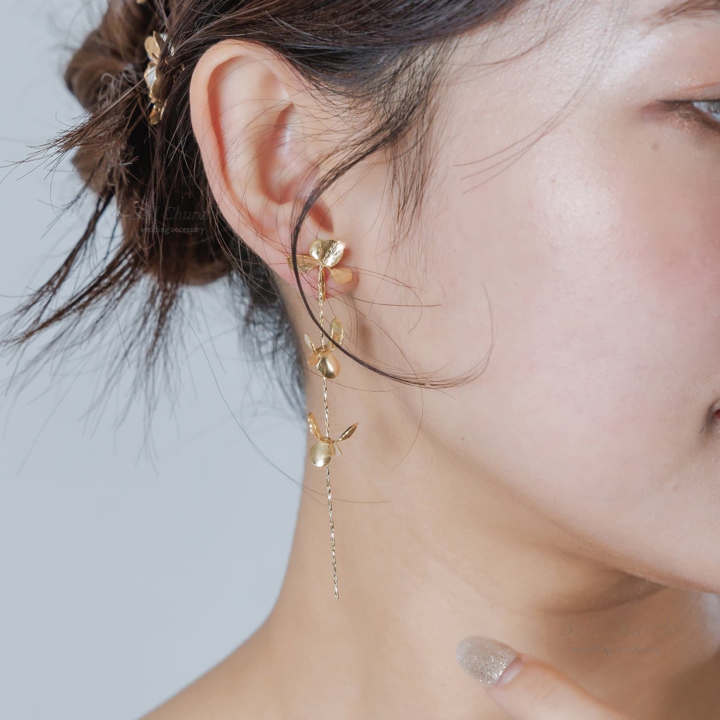 ブライダル ピアス イヤリング｜ニッケルフリー メタル チェーン ロング｜フラワー お花モチーフ｜ゴールド(BC-E132)【結婚式　アクセサリー　ピアス　イヤリング】