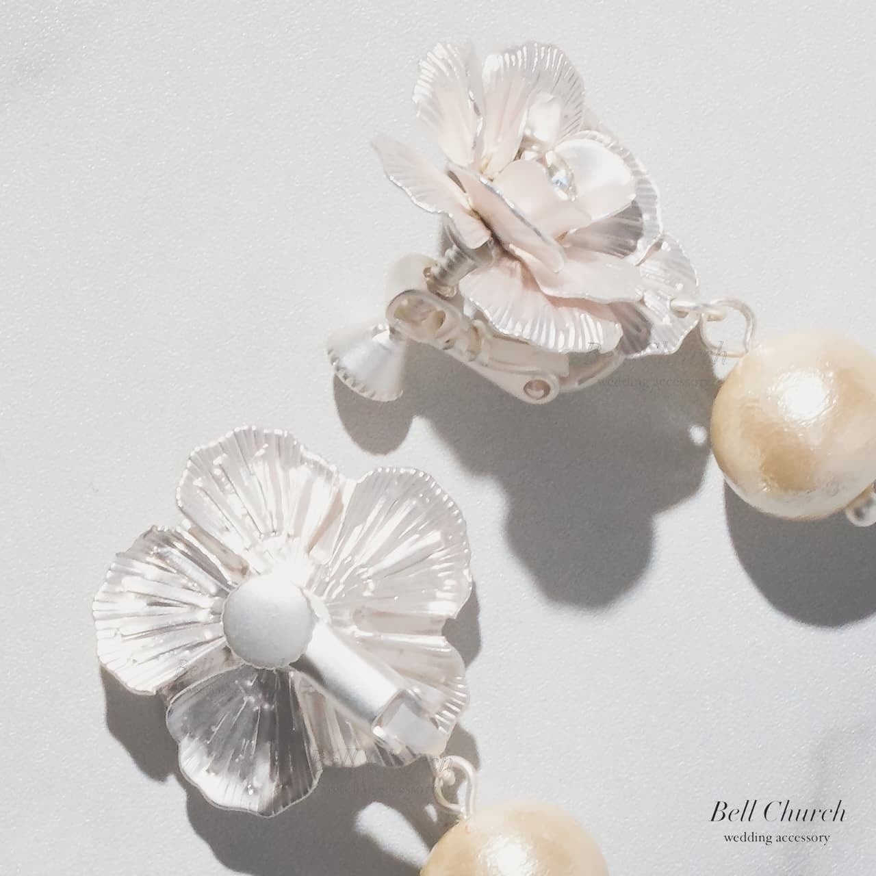 ウエディング ピアス イヤリング｜ニッケルフリー ストーン メタル フラワー パール チタンポスト ドロップピアス｜シルバー (BC-E133)【結婚式　アクセサリー　ピアス　イヤリング】
