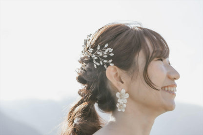 ウェディングピアス　イヤリング |お花モチーフ｜ゴールド (BC-E26)【結婚式　アクセサリー　ピアス　イヤリング】