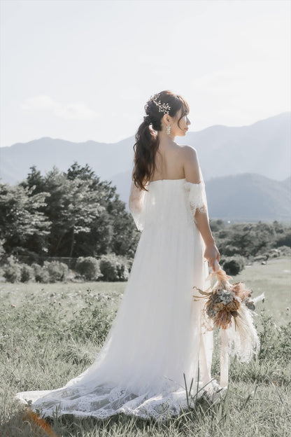 ウェディングピアス　イヤリング |お花モチーフ｜ゴールド (BC-E26)【結婚式　アクセサリー　ピアス　イヤリング】