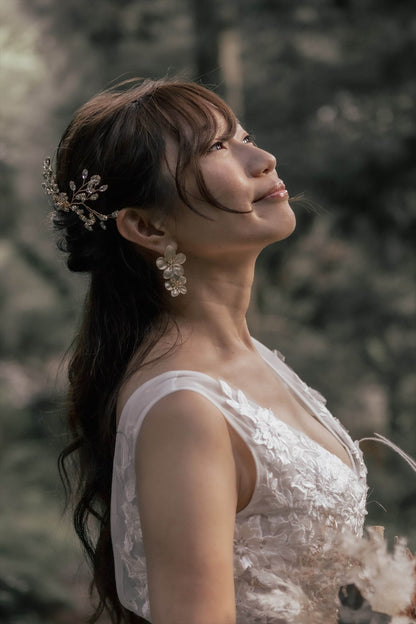 ウェディングピアス　イヤリング |お花モチーフ｜ゴールド (BC-E26)【結婚式　アクセサリー　ピアス　イヤリング】