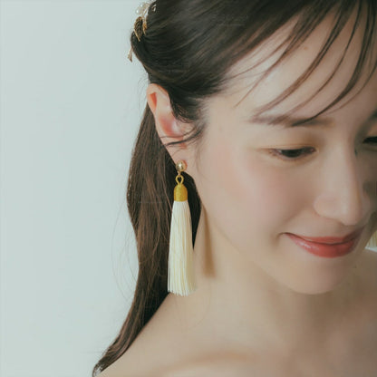 タッセルピアス　イヤリング |ホワイト ゴールド (BC-E30)｜ウェディングアクセサリー【結婚式　アクセサリー　ピアス　イヤリング】