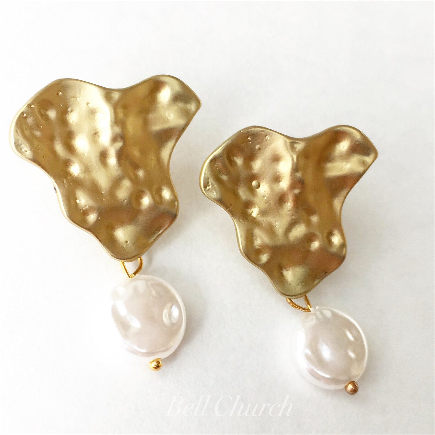 ウェディングピアス　イヤリング |バロックパール｜ゴールド 槌目模様 (BC-E40)【結婚式　アクセサリー　ピアス　イヤリング】