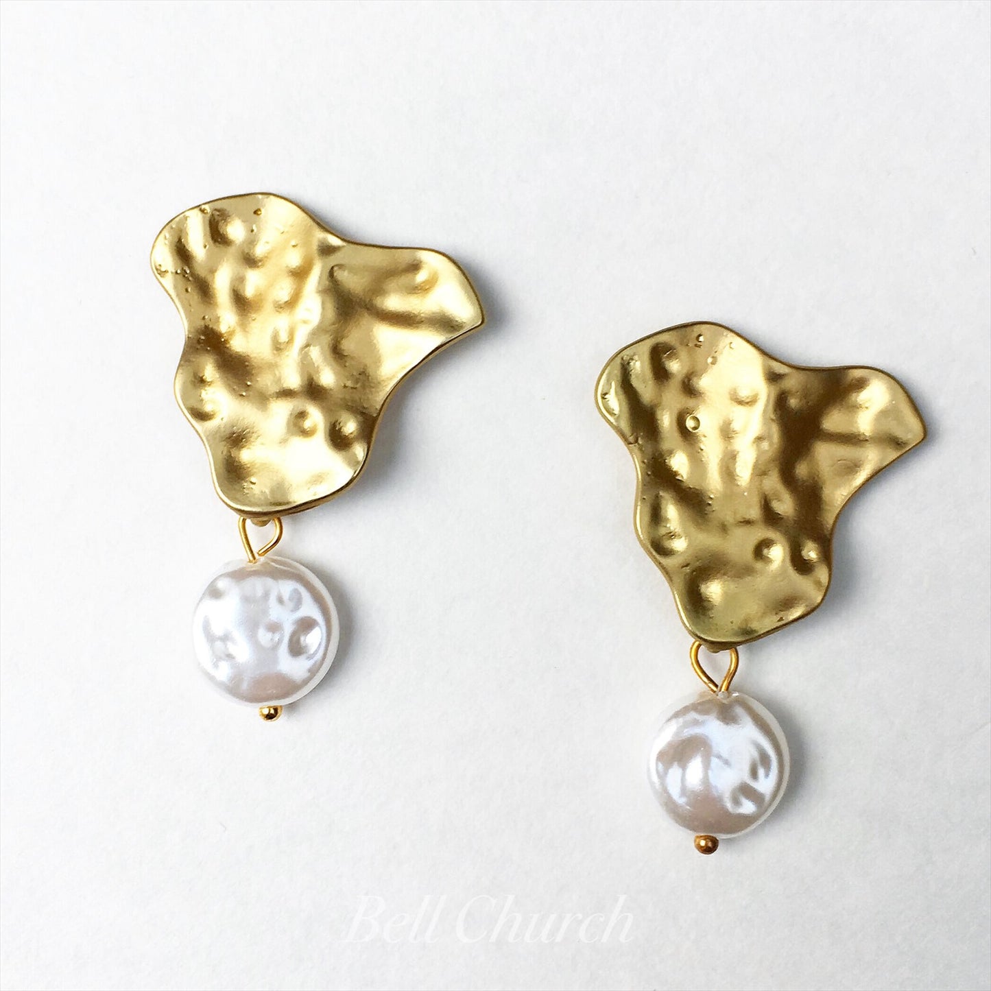 ウェディングピアス　イヤリング |バロックパール｜ゴールド 槌目模様 (BC-E40)【結婚式　アクセサリー　ピアス　イヤリング】