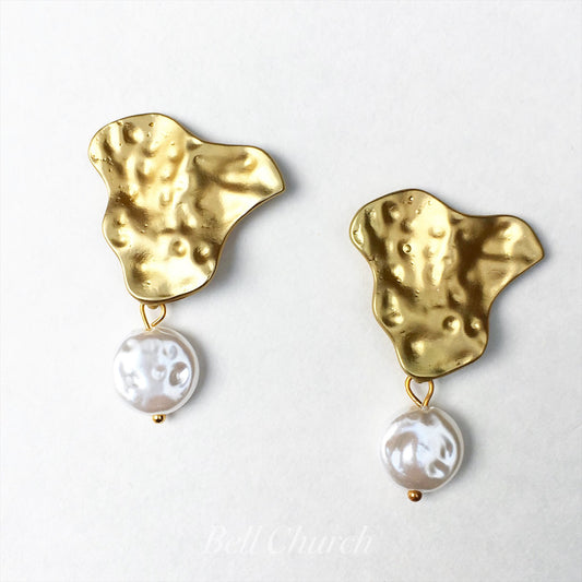 ウェディングピアス　イヤリング |バロックパール｜ゴールド 槌目模様 (BC-E40)【結婚式　アクセサリー　ピアス　イヤリング】