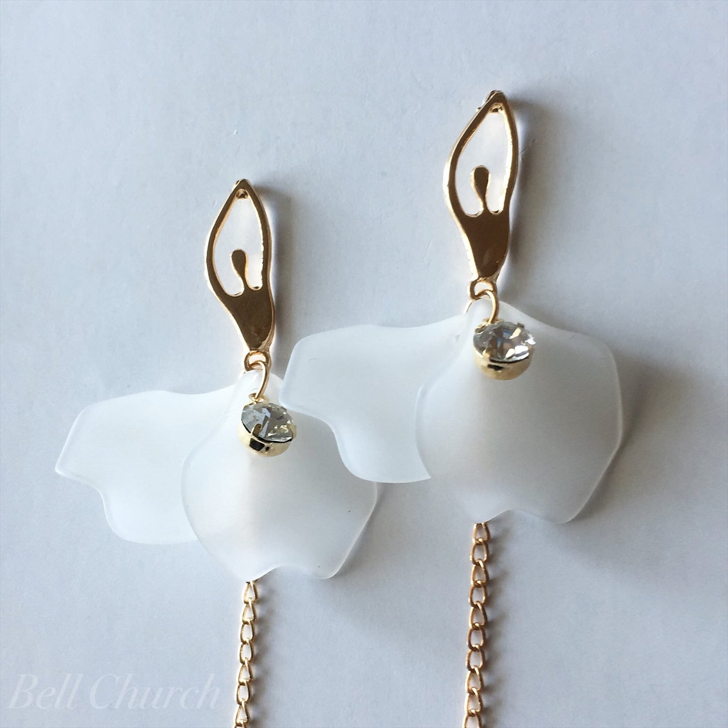 ウェディングピアス　イヤリング |お花モチーフ｜パール キュービックジルコニア｜ホワイト×ゴールド (BC-E46)【結婚式　アクセサリー　ピアス　イヤリング】