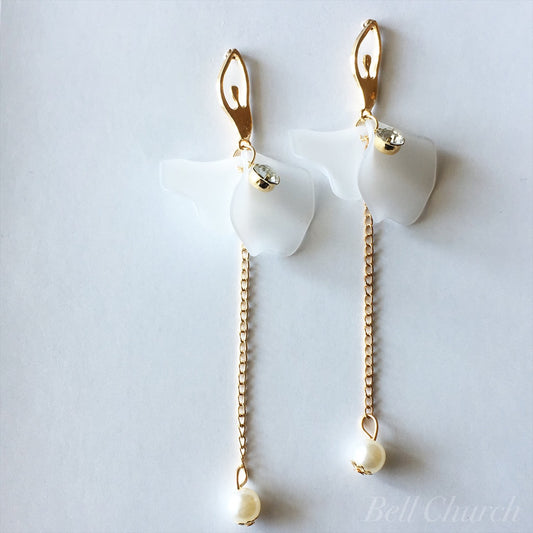 ウェディングピアス　イヤリング |お花モチーフ｜パール キュービックジルコニア｜ホワイト×ゴールド (BC-E46)【結婚式　アクセサリー　ピアス　イヤリング】