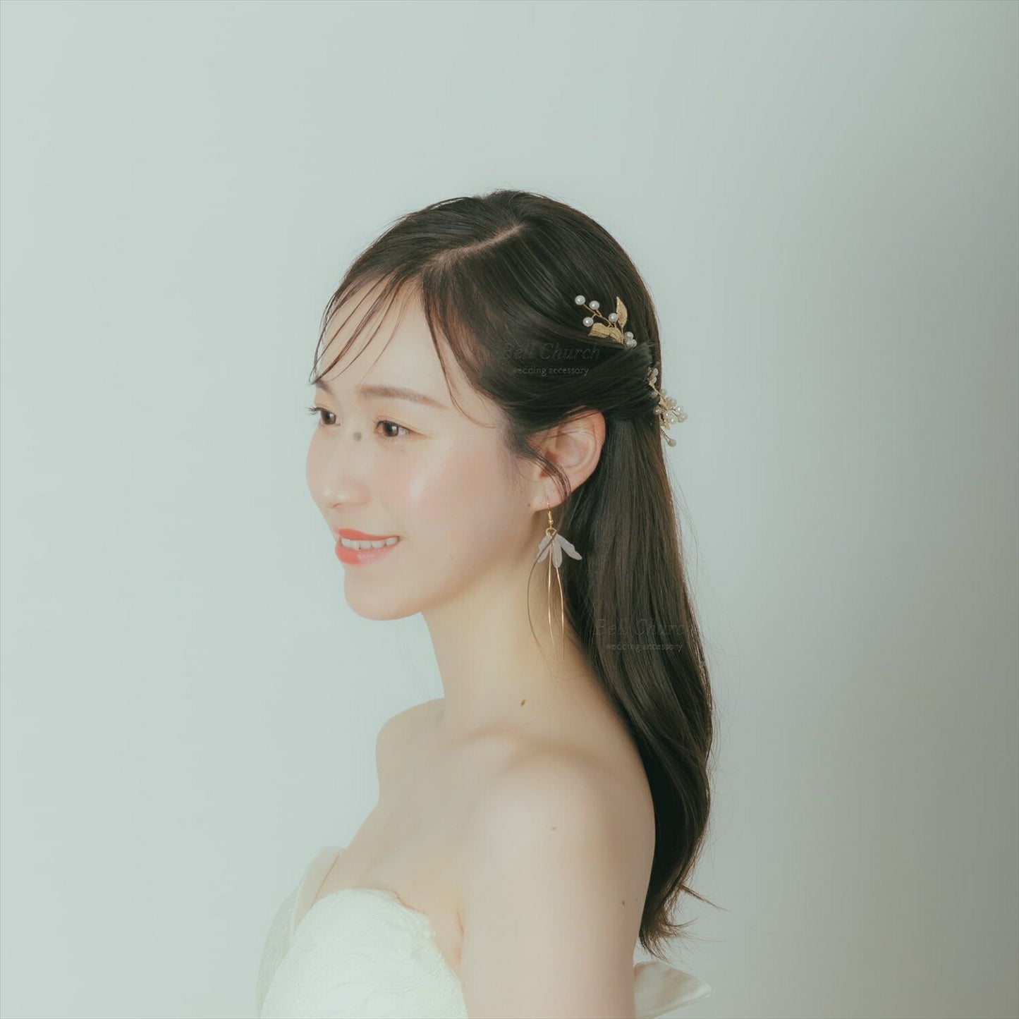 ウェディングピアス　イヤリング |お花モチーフ｜ホワイト×ゴールド (BC-E47)【結婚式　アクセサリー　ピアス　イヤリング】