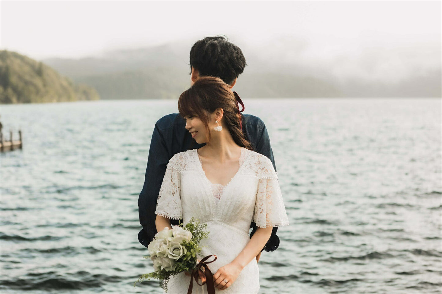 ウェディングピアス　イヤリング |お花モチーフ｜パール ｜ホワイト×ゴールド (BC-E48)【結婚式　アクセサリー　ピアス　イヤリング】