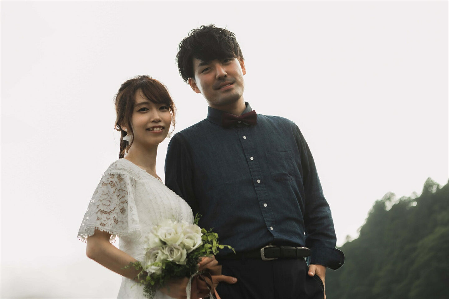 ウェディングピアス　イヤリング |お花モチーフ｜パール ｜ホワイト×ゴールド (BC-E48)【結婚式　アクセサリー　ピアス　イヤリング】