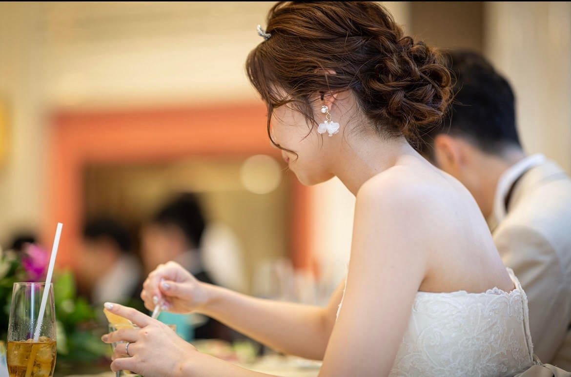 ウェディングピアス　イヤリング |お花モチーフ｜パール ｜ホワイト×ゴールド (BC-E48)【結婚式　アクセサリー　ピアス　イヤリング】