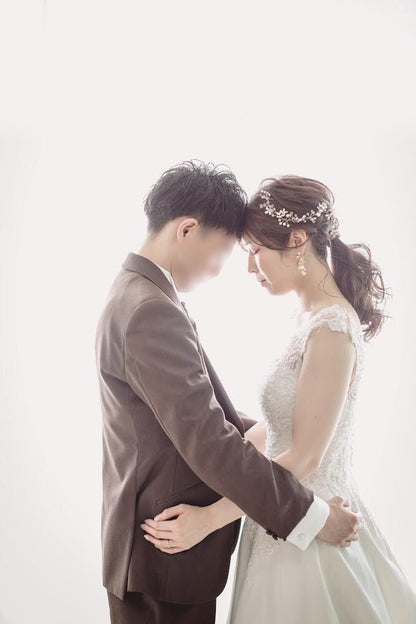 ブライダルピアス　イヤリング |お花モチーフ｜パール｜ゴールド (BC-E53)【結婚式　アクセサリー　ピアス　イヤリング】