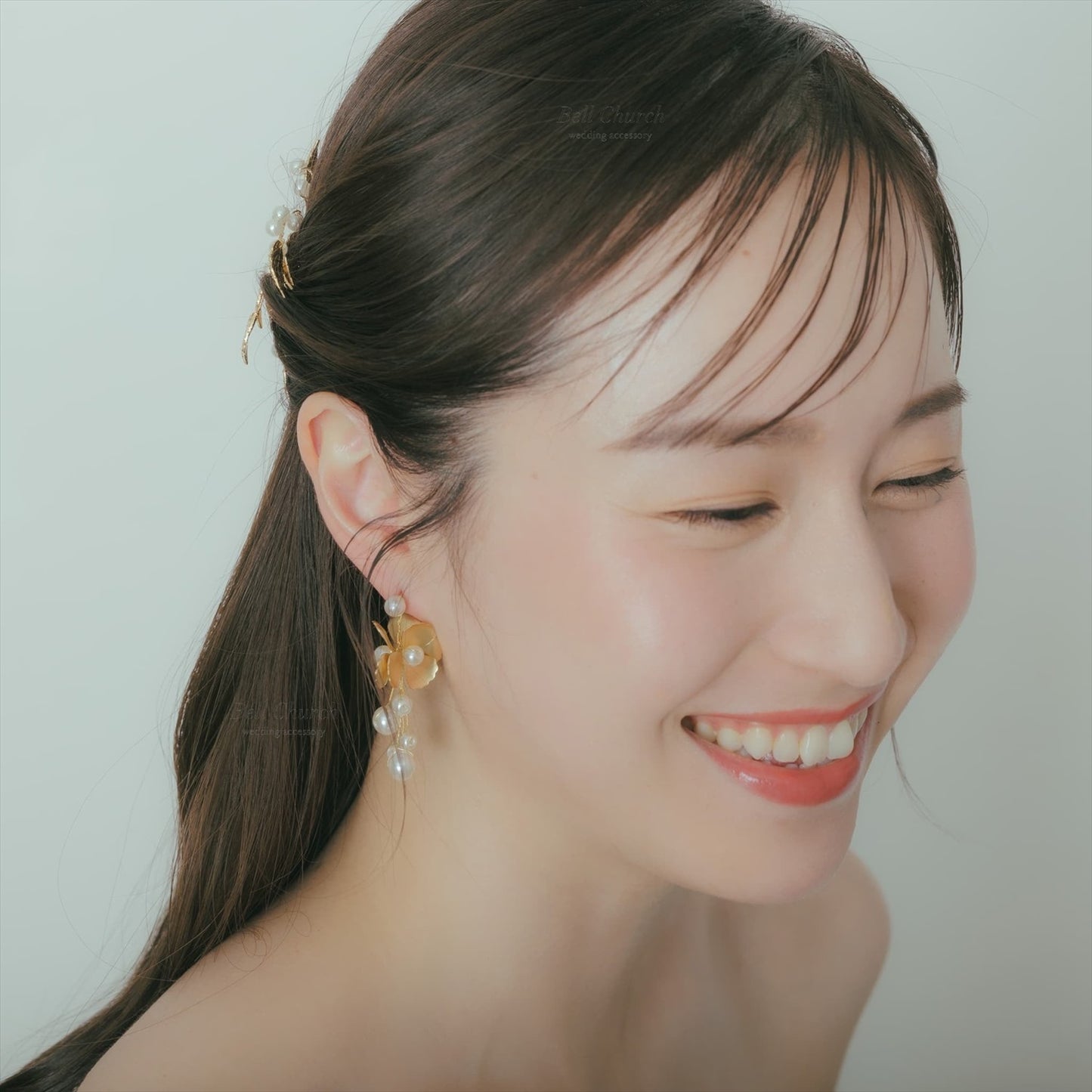 ブライダルピアス　イヤリング |お花モチーフ｜パール｜ゴールド (BC-E53)【結婚式　アクセサリー　ピアス　イヤリング】
