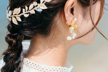 ブライダルピアス　イヤリング |お花モチーフ｜パール｜ゴールド (BC-E53)【結婚式　アクセサリー　ピアス　イヤリング】