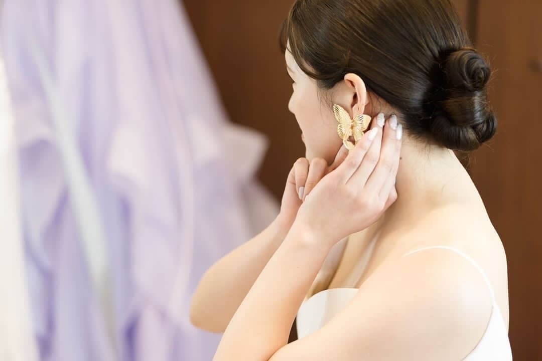 ブライダルピアス イヤリング｜バタフライモチーフ(蝶々)｜ゴールド (BC-E56)【結婚式　アクセサリー　ピアス　イヤリング】