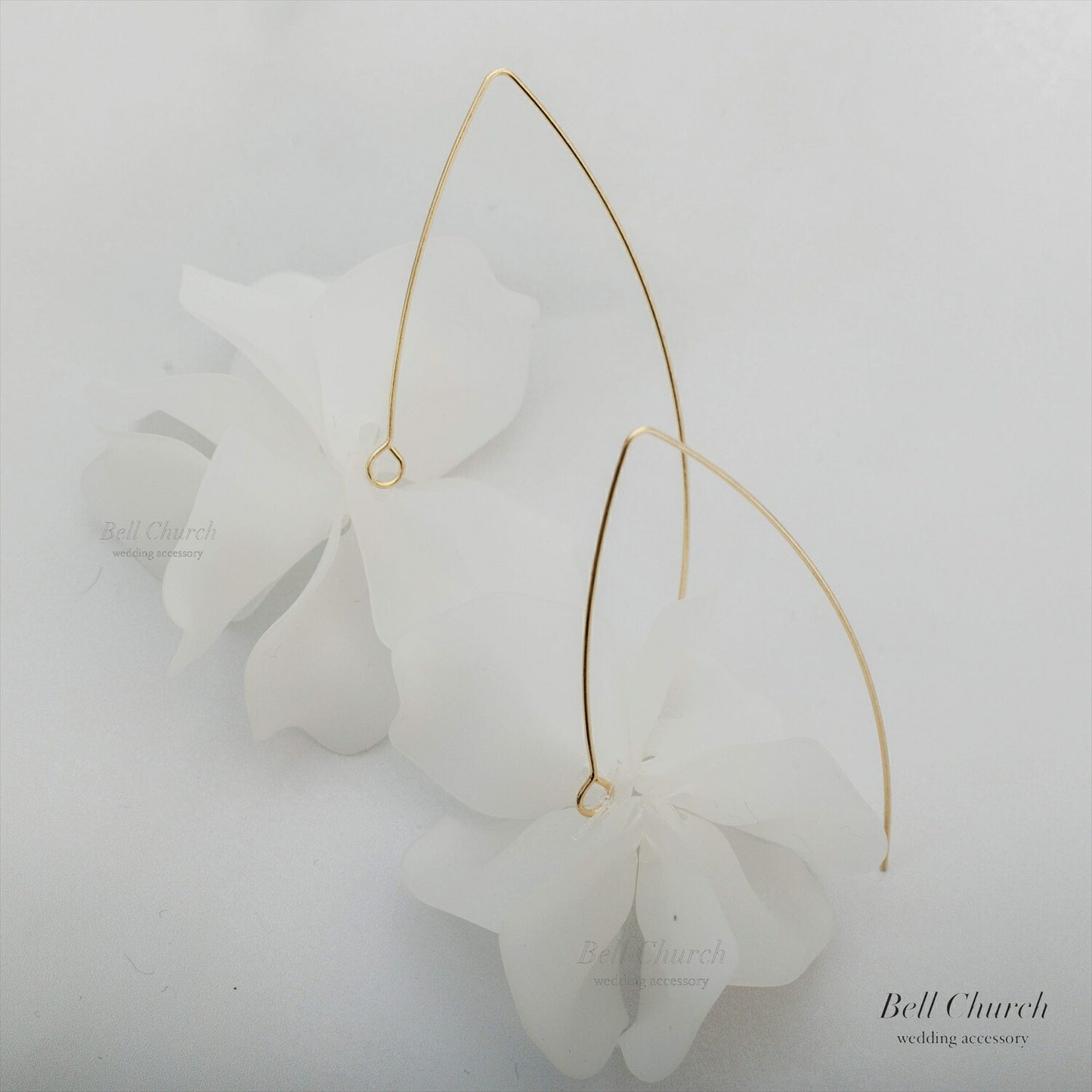 ピアス | お花モチーフ | ホワイト×ゴールド | (BC-E59)【結婚式　アクセサリー　ピアス】