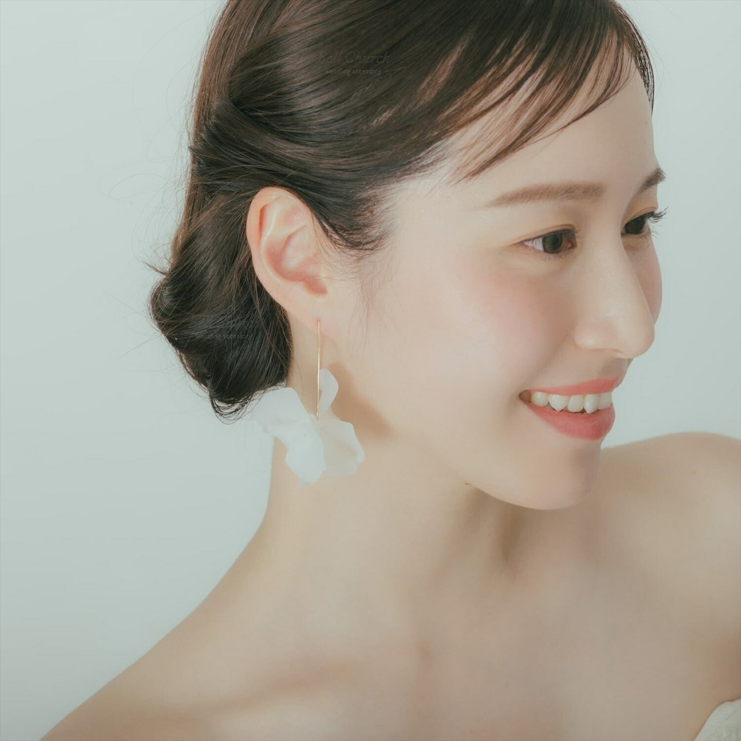 ピアス | お花モチーフ | ホワイト×ゴールド | (BC-E59)【結婚式　アクセサリー　ピアス】