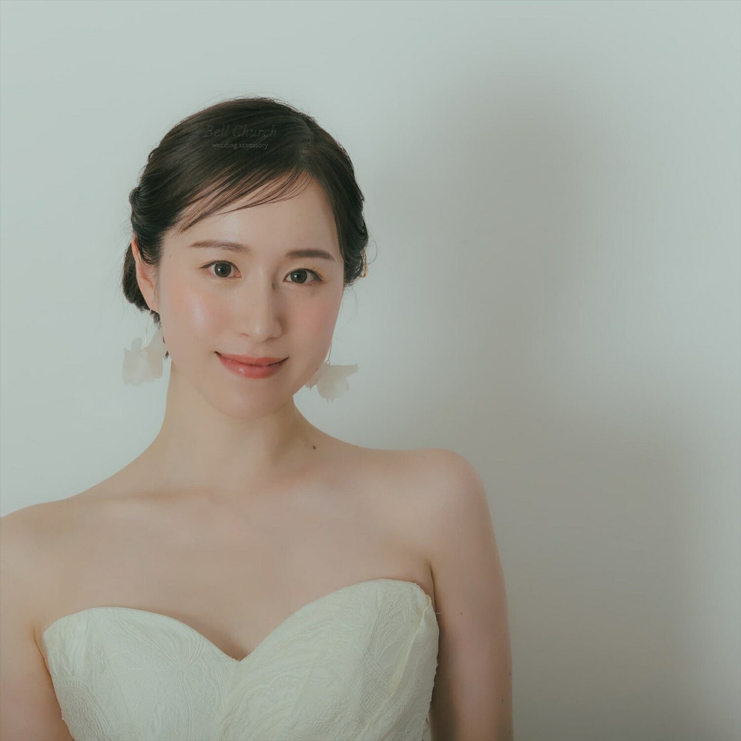 ピアス | お花モチーフ | ホワイト×ゴールド | (BC-E59)【結婚式　アクセサリー　ピアス】