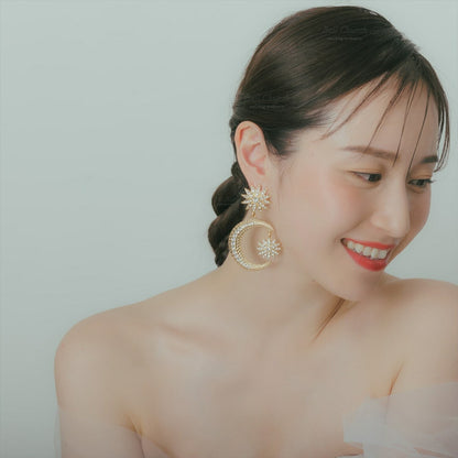 ピアス　イヤリング | ジルコニア | 星&月モチーフ | ゴールド | (BC-E66)【結婚式　アクセサリー　ピアス　イヤリング】